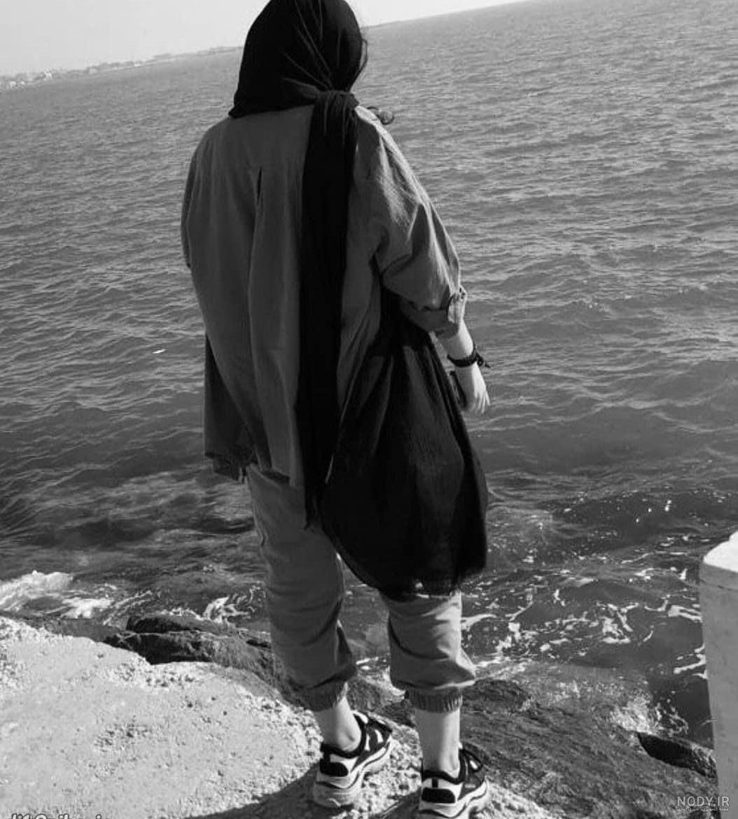 عکس دختر تنها در غروب عکس دختر تنها در غروب