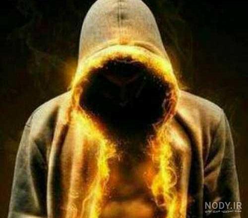 عکس چشم بسته برای پروفایل