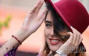 ژست عکس زیبا برای پروفایل