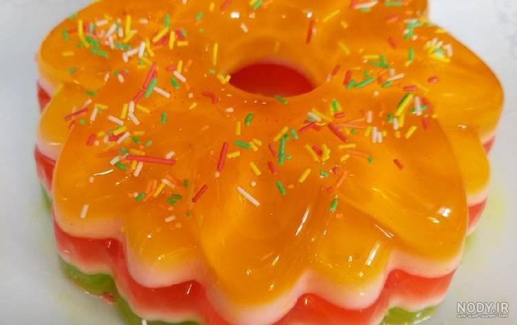 طرز تهیه ژله سه رنگ میوه ای طرز تهیه ژله سه رنگ میوه ای