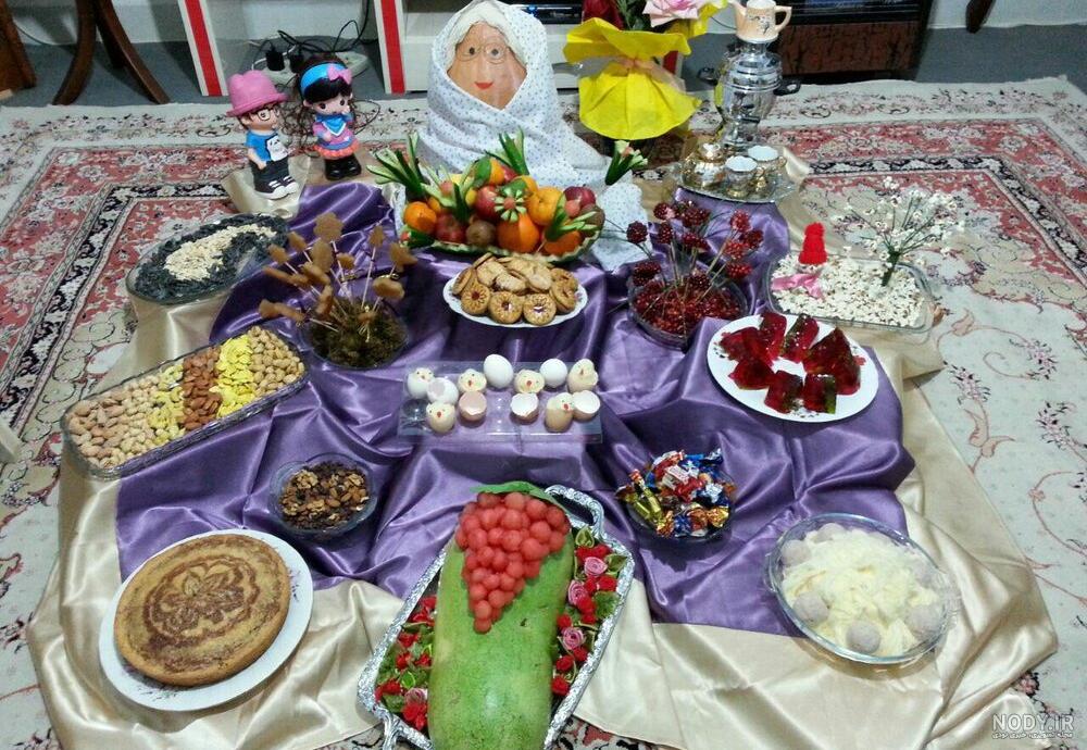 تزیین سفره شب یلدا ساده