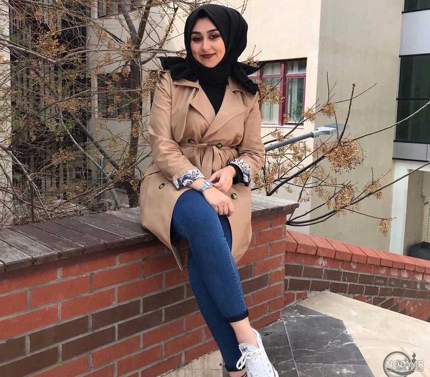 ژست عکس با حجاب دونفره