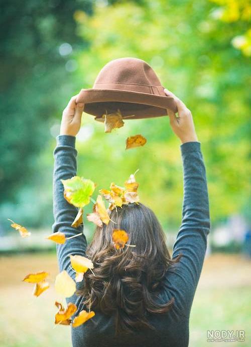 ژست عکس پاییزی اینستاگرام