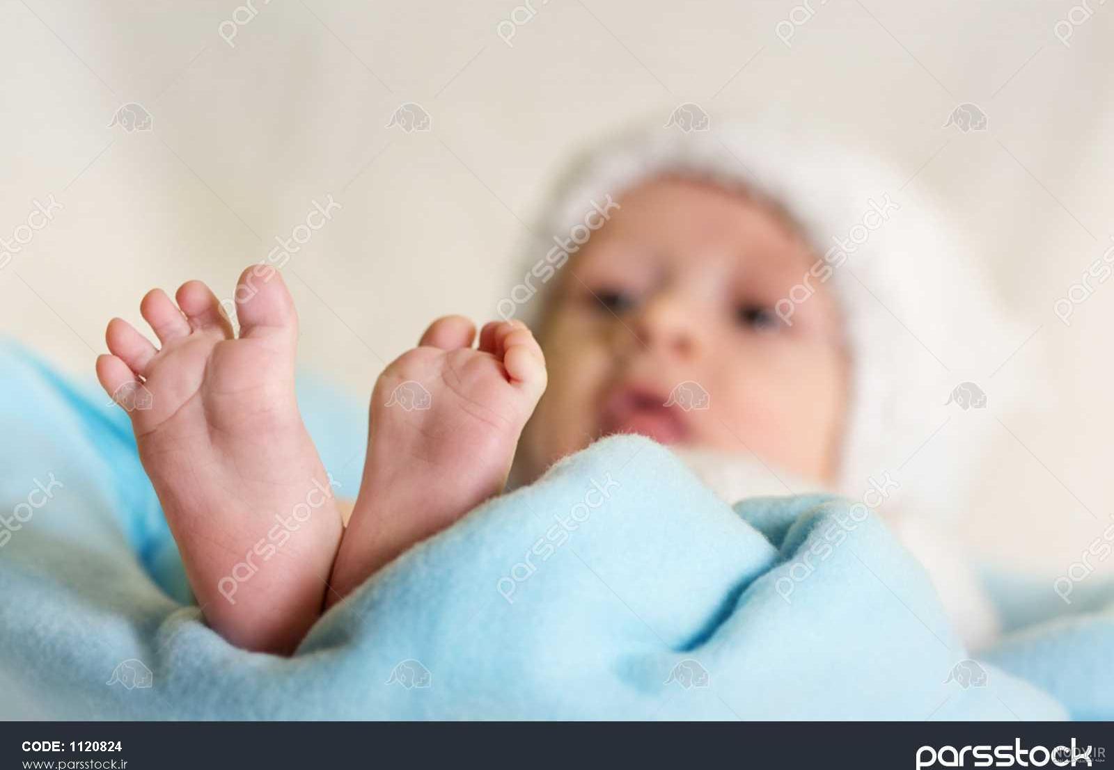 عکس نوزاد تازه متولد شده پسر عکس نوزاد تازه متولد شده پسر