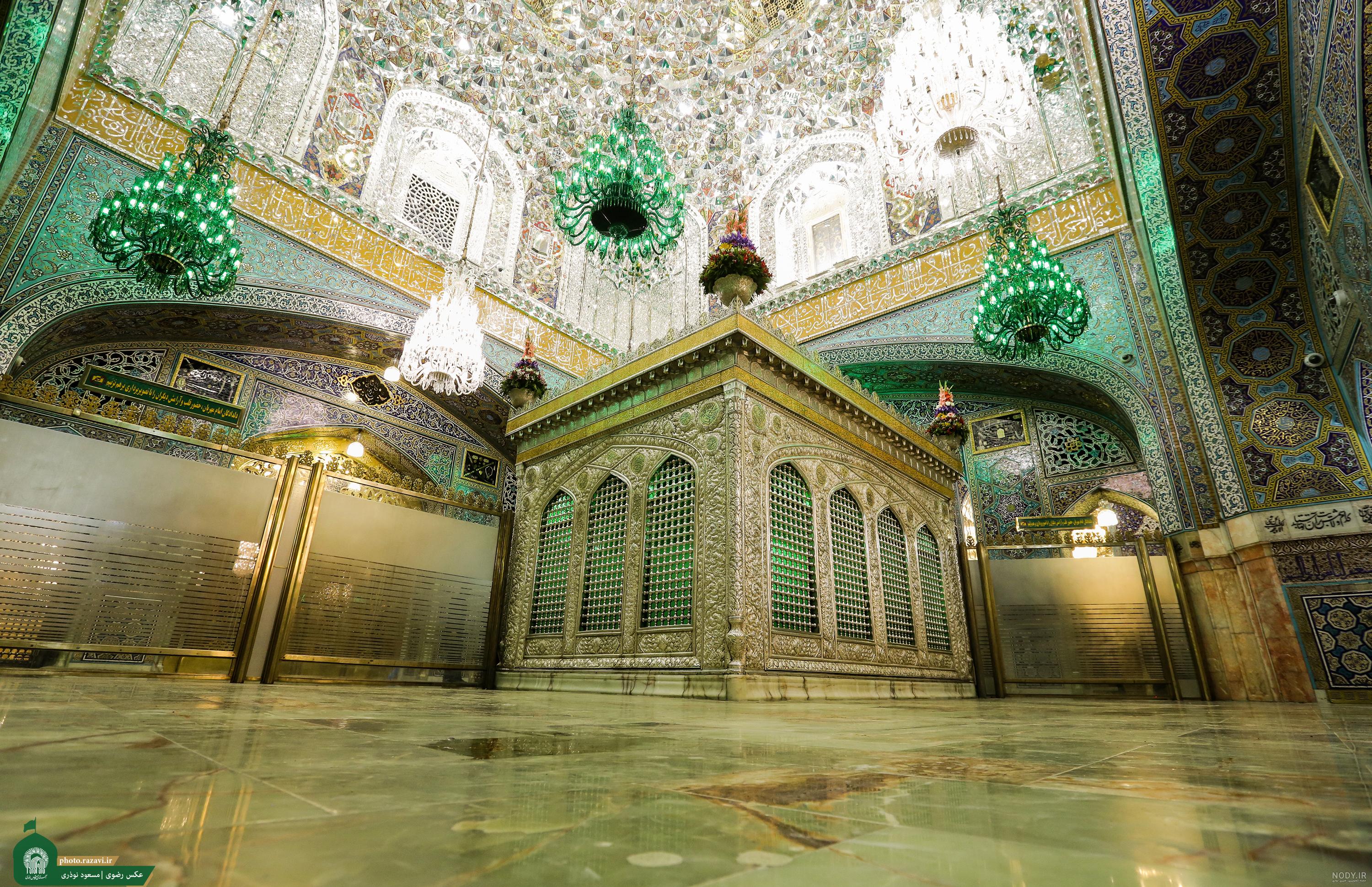 عکس امام رضا با آهو واقعی عکس امام رضا با آهو واقعی