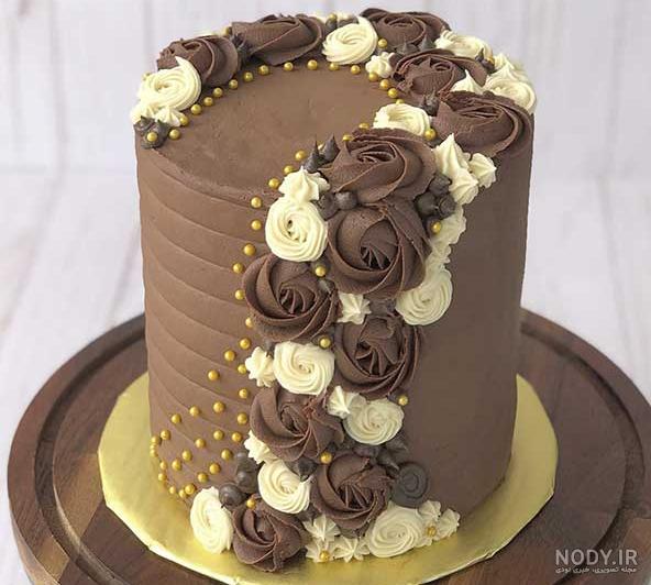 کیک تولد شکلاتی لاکچری