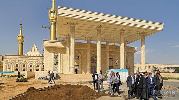 حرم امام خمینی باز است