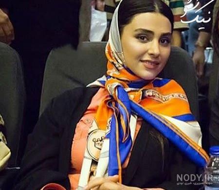 عکس لاله مرزبان در خارج