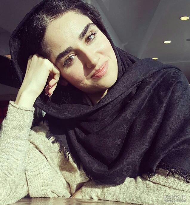 عکس های هانیه غلامی در خانه