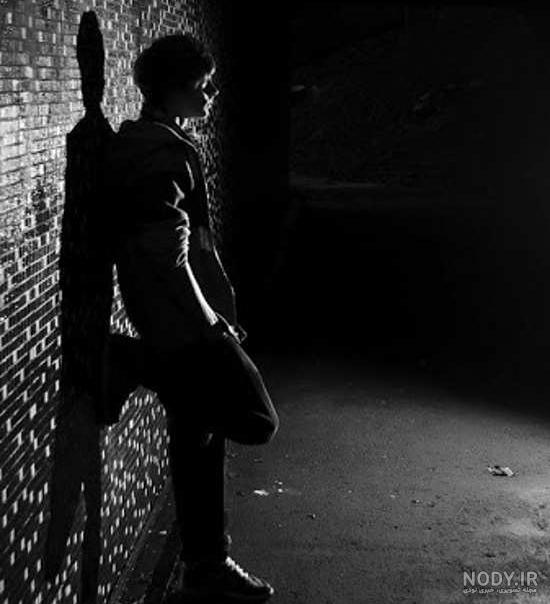 عکس های غمگین تنهایی پسرانه عکس های غمگین تنهایی پسرانه