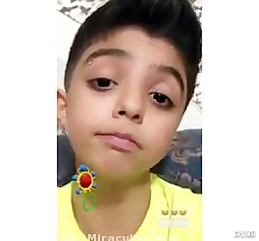 لب گیری طاها و رها در خواستگاری لب گیری طاها و رها در خواستگاری