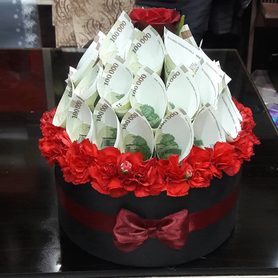 تزیین کیف عروس با روبان تزیین کیف عروس با روبان