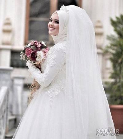 عروس با حجاب با تاج گل