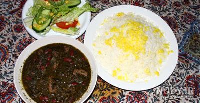 طرز تهیه قورمه سبزی برای 4 نفر طرز تهیه قورمه سبزی برای 4 نفر