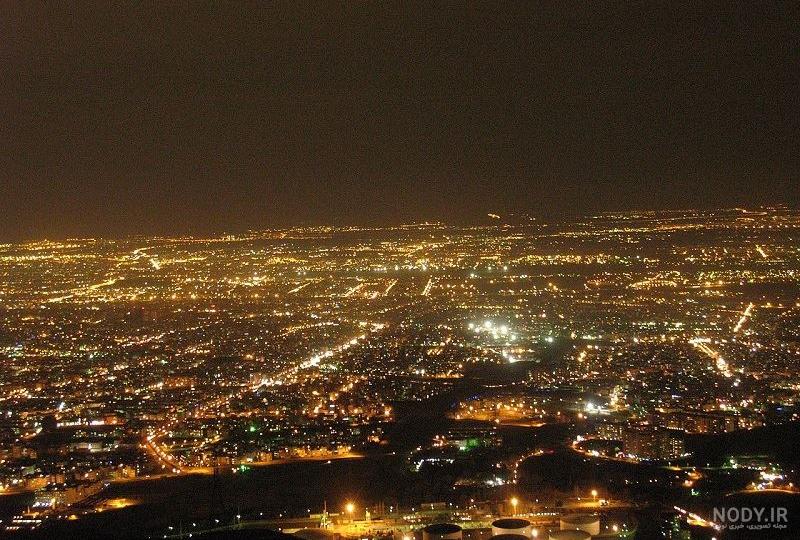 عکس شهر در شب از بالا عکس شهر در شب از بالا