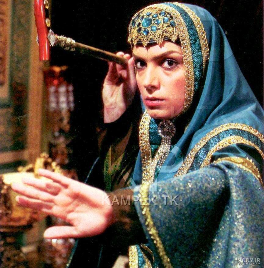 عکس فنجان قهوه و کتاب عکس فنجان قهوه و کتاب