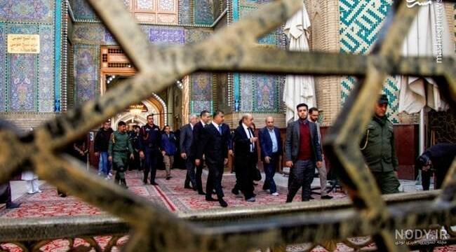 عکس حضرت علی اصغر در دست امام حسین عکس حضرت علی اصغر در دست امام حسین