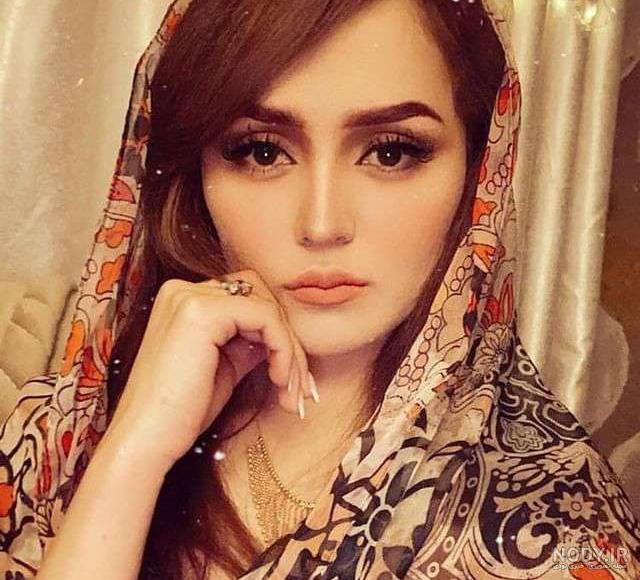 عکس دختر افغانی که زیباترین دختر ایران شد