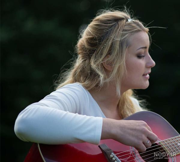  عکس پسر خوشگل با گیتار برای پروفایل