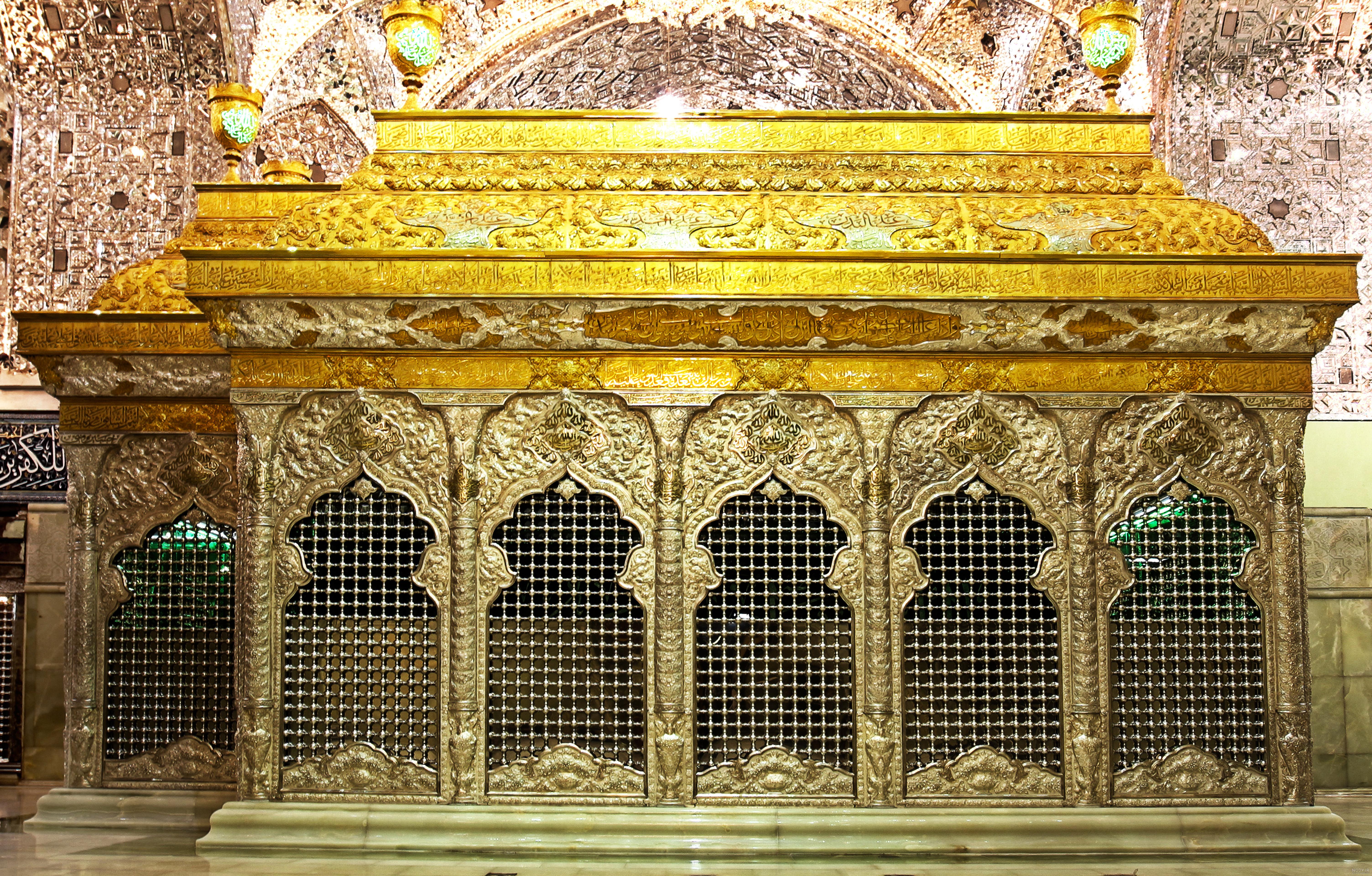 عکس داخل حرم امام حسین
