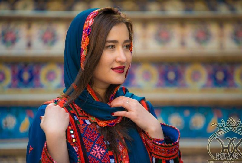 عکس گالری بس خیره