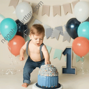 ژست عکس تولد دونفره در خانه