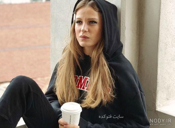 فیلم دعوای کرم بورسین و سرنای ساریکایا