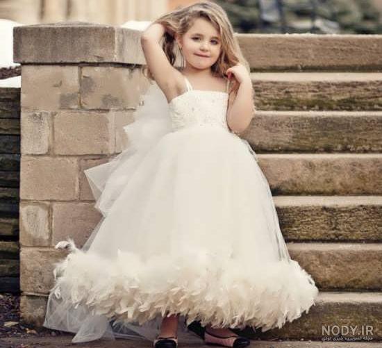 ژست عروس و داماد در باغ ژست عروس و داماد در باغ