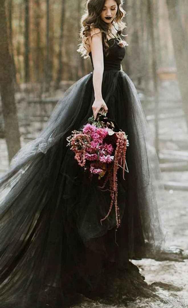 ژست عکس عروس و داماد با لباس محلی ژست عکس عروس و داماد با لباس محلی