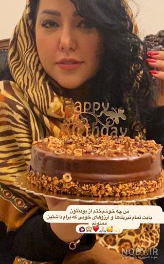 ژست عکس تولد با بادکنک عددی