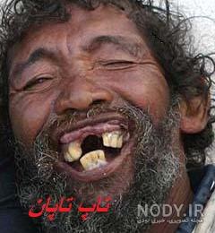 عکس خنده دار مرد با روسری