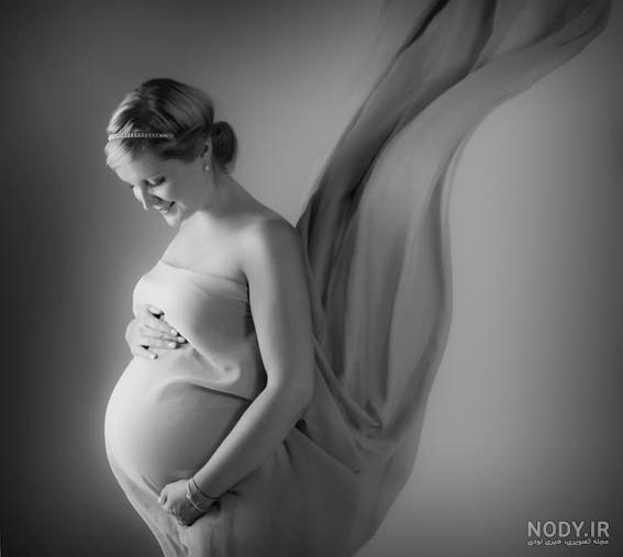 عکس بارداری در آتلیه