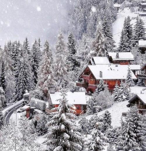 عکس منظره زیبای برفی عکس منظره زیبای برفی
