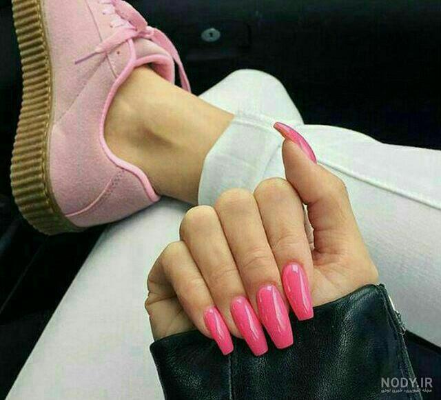 عکس دست لاک زده خوشگل طبیعی عکس دست لاک زده خوشگل طبیعی