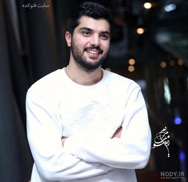 سینا مهراد و همسرش در خندوانه سینا مهراد و همسرش در خندوانه