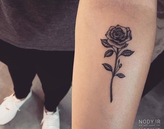 عکس تاتو گل رز روی مچ دست عکس تاتو گل رز روی مچ دست