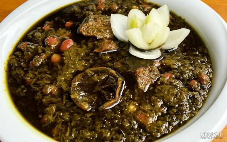 عکس قورمه سبزی در قابلمه عکس قورمه سبزی در قابلمه