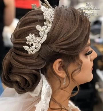 عکس عروس و داماد سر سفره عقد