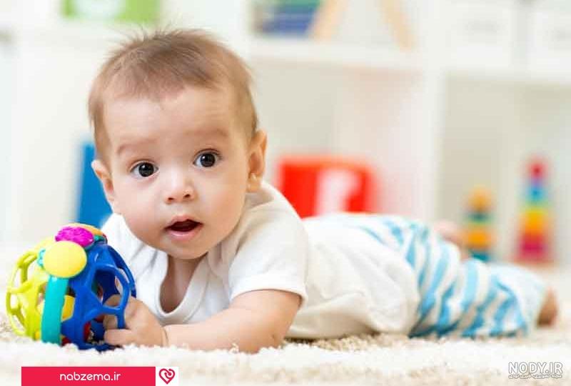 تغذیه نوزاد سه ماهه