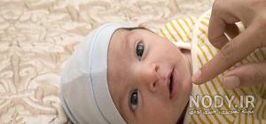 عوارض نشاندن نوزاد سه ماهه