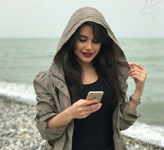 ژست عکاسی دخترانه در اتلیه ژست عکاسی دخترانه در اتلیه