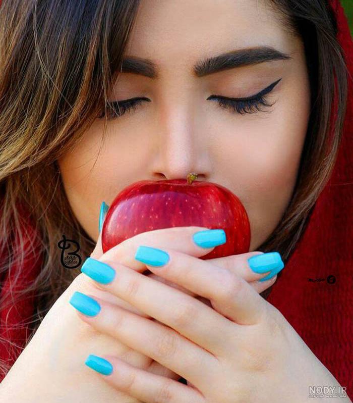 ژست عکس بدون چهره در خانه ژست عکس بدون چهره در خانه