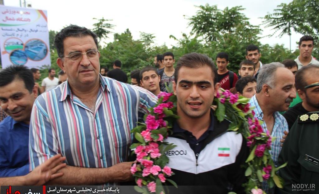 دکتر مومن دکتر مومن