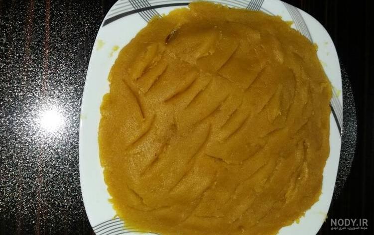 طرز تهیه حلوا زعفرانی مرحله به مرحله طرز تهیه حلوا زعفرانی مرحله به مرحله
