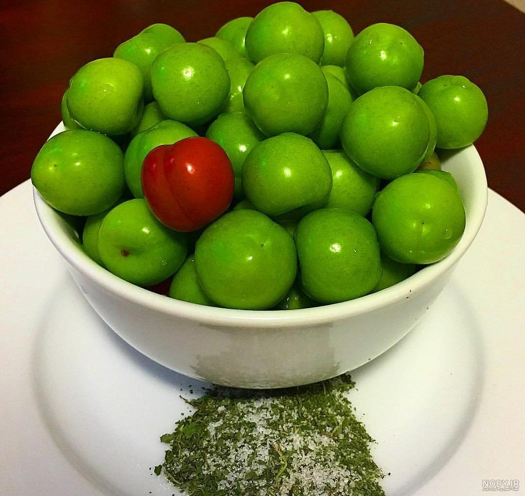 خواص رب گوجه سبز