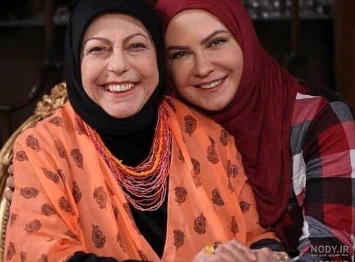 سنگ قبر حمیده خیرآبادی سنگ قبر حمیده خیرآبادی