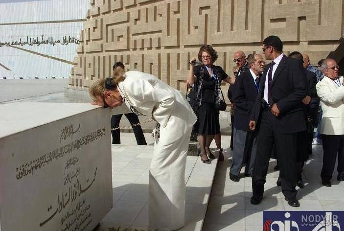 عکس قبر فرح دیبا