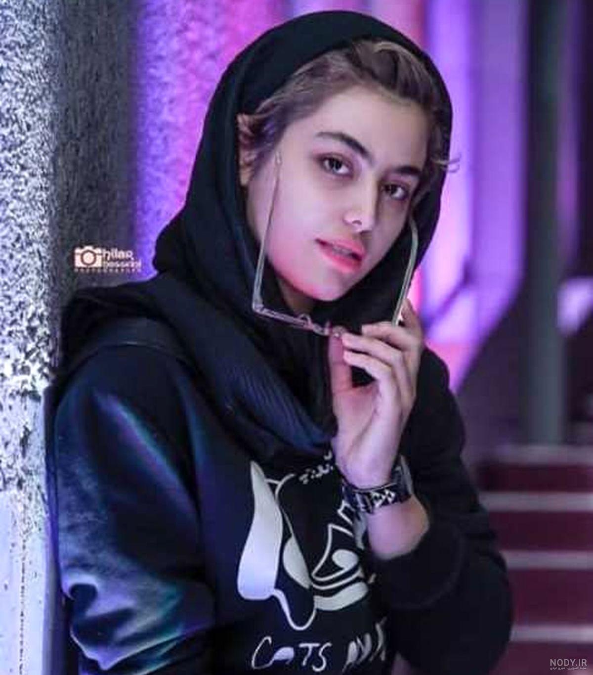 عکس های ریحانه پارسا در خارج از کشور