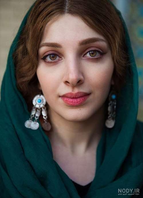 عکس پرتره زن زیبا