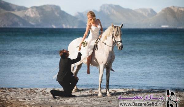 ژست عکس دونفره کنار دریا